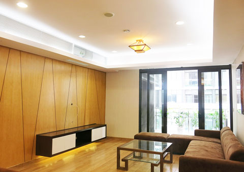 Thiết kế và thi công nội thất chung cư Dolphin Plaza 150m2 nhà anh Tĩnh by kiến trúc Doorway, hoàn thiện thi công phòng khách góc 02